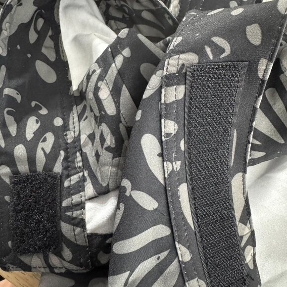 Ripskirt Hawaii Wrap Skirt Cover Up XL Shibori Butterfly Charcoal NWT SW-2079 - Picture 6 of 10